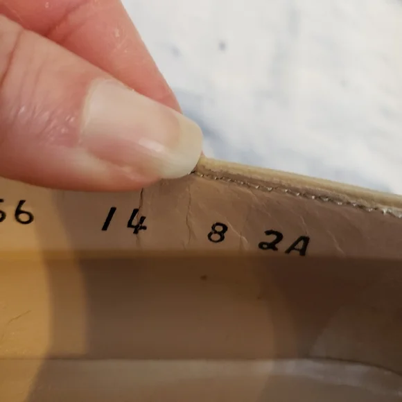 Salvatore Ferragamo Tan Leather & Suede Quilted Flats Women’s Size 8 2A - Picture 9 of 12